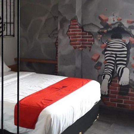 Reddoorz Plus @ Doorman Guest House Bandung Bagian luar foto