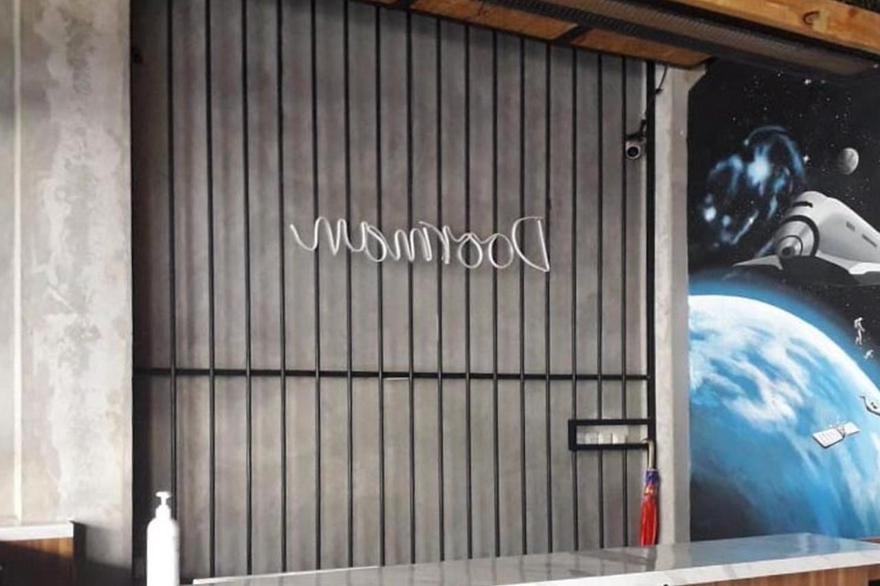 Reddoorz Plus @ Doorman Guest House Bandung Bagian luar foto